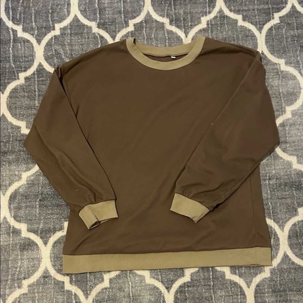 Amazon Women's Brown Sweatshirt